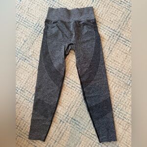 NWT PINK best butt workout legging